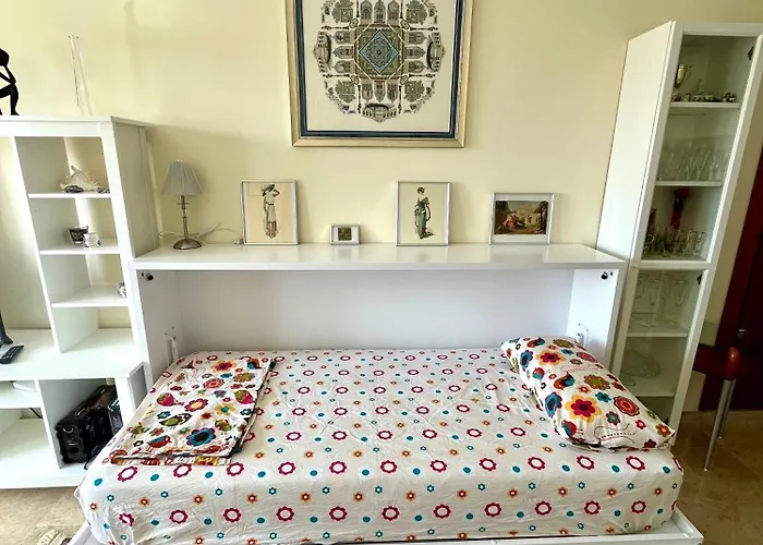 уютная и светлая с паркингом и бассейном в гигантес Appartement