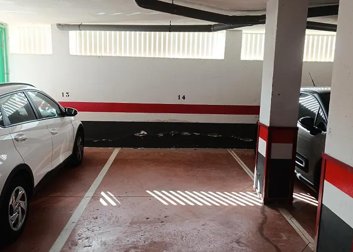 Appartement уютная и светлая с паркингом и бассейном в гигантес