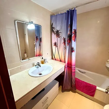 уютная и светлая с паркингом и бассейном в гигантес Lejlighed Puerto de Santiago (Tenerife)