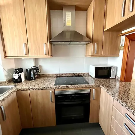 Apartamento уютная и светлая с паркингом и бассейном в гигантес